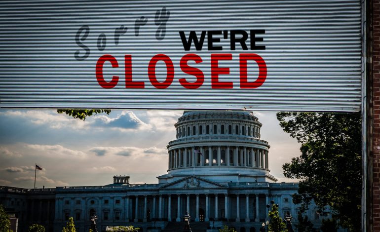 پیامدهای تعطیلی دولت آمریکا بر نهادهای حیاتی