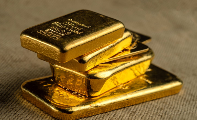 رکورد تاریخی طلا؛ عبور از ۴۰۰۰ دلار با تعطیلی دولت آمریکا