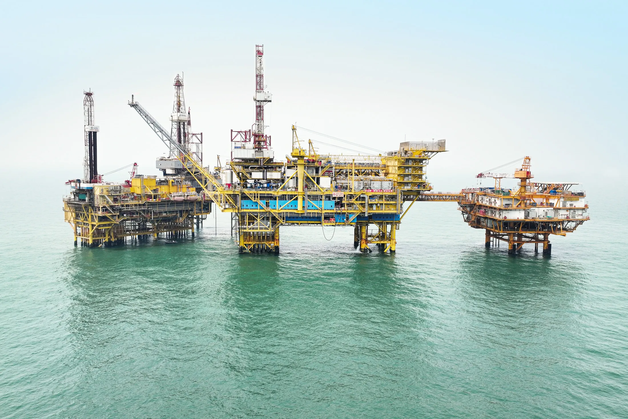 سرمایه‌گذاری ۴۷۰ میلیارد دلاری چین در نفت و گاز برای خودکفایی انرژی